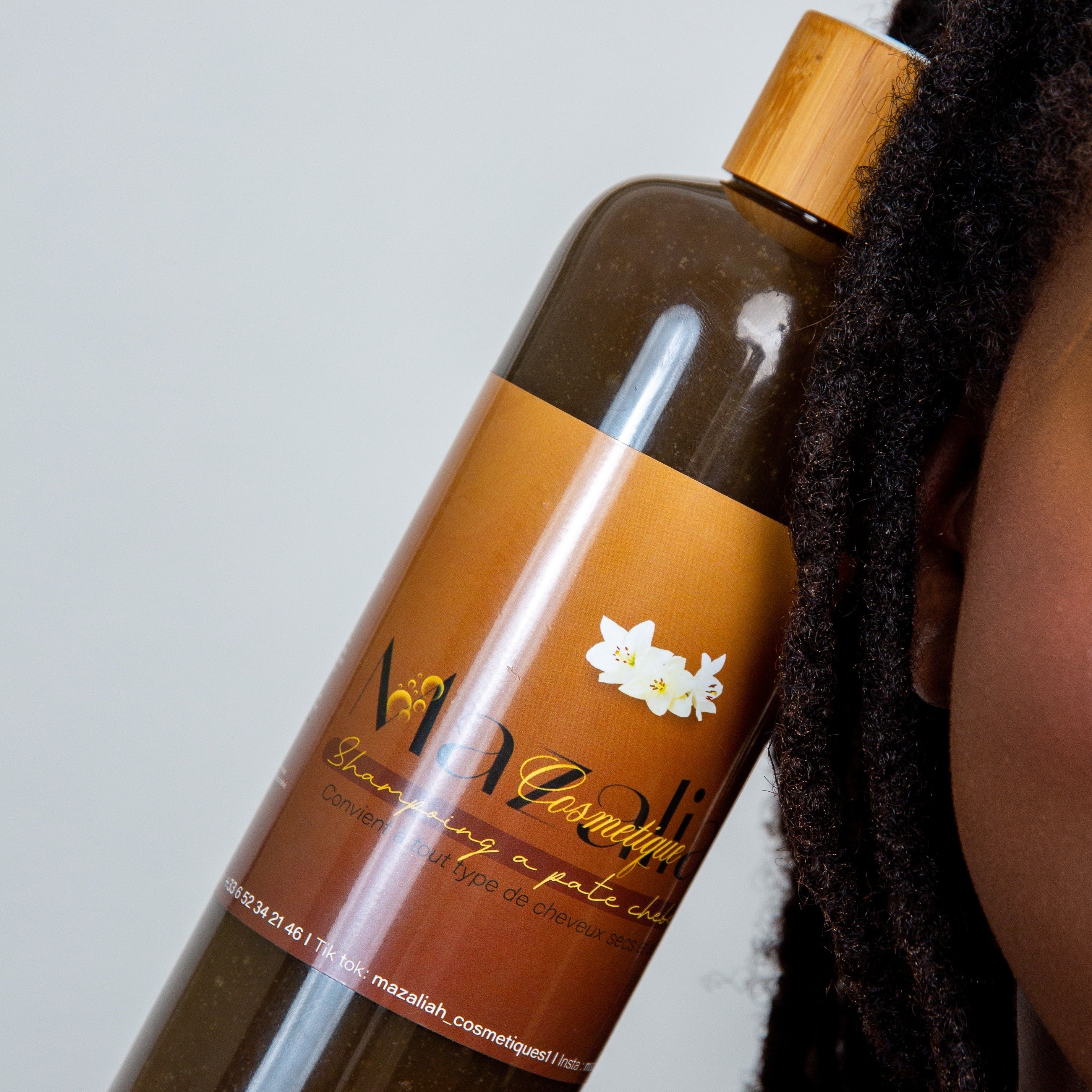 Shampoing détox au chébé — Nettoie en racines, prépare la fibre